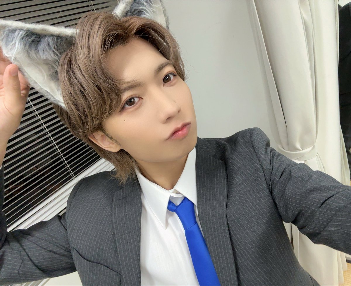 yuya_hozumi's tweet photo. 昼夜2公演ありがとうございました！！
とても楽しく演じさせていただきました☺️☺️

🐱耳！！！

#ネコたん！ https://t.co/SQSWMK5lUE