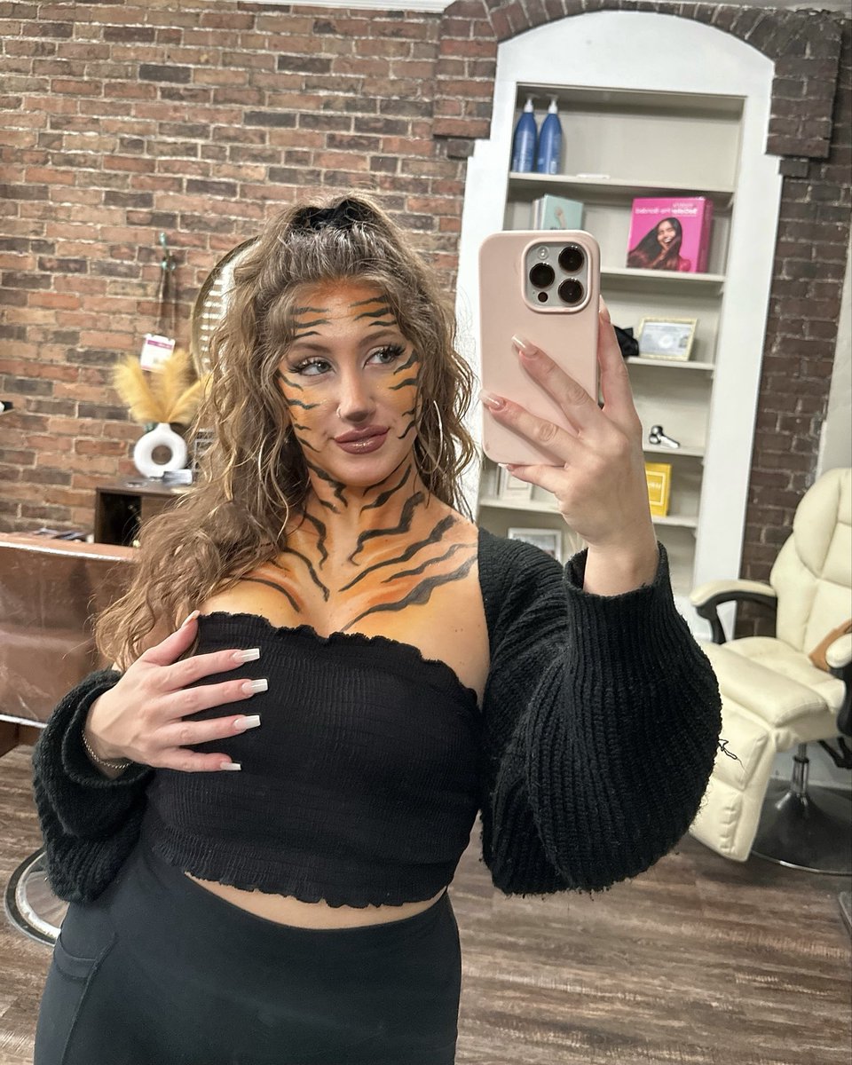 Ninamarie9896's tweet photo. 🐯 https://t.co/GqE6NXgJT1