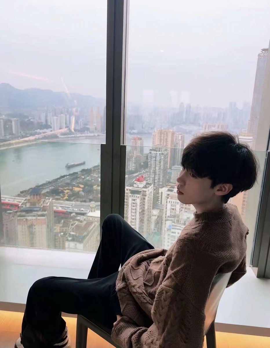 vito_119's tweet photo. 两幅面孔的反差男友是你喜欢的吗
#小狗 #反差 #m #调教 #卷毛 https://t.co/t7v4tnslQ8