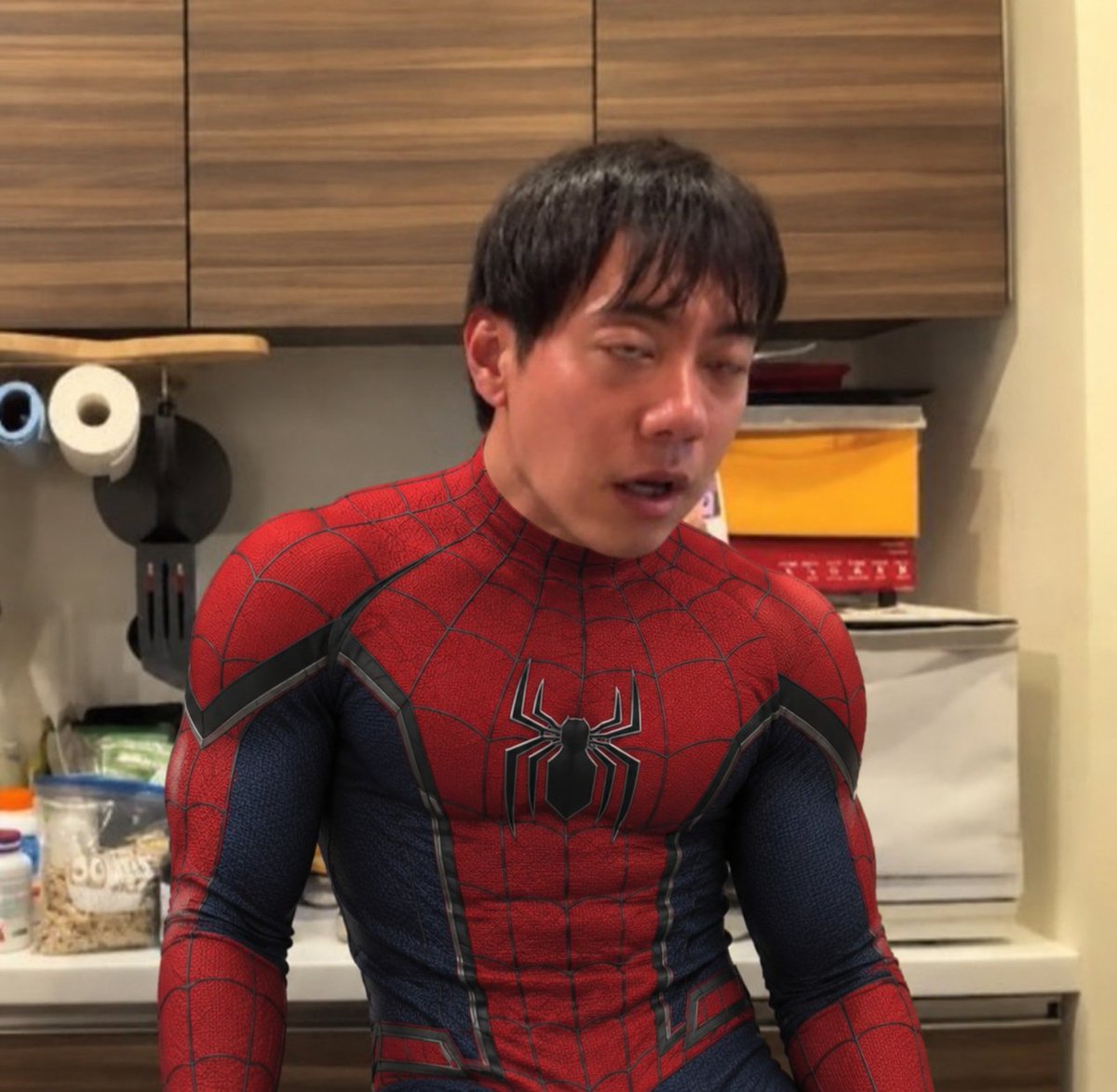 Tsukayu444's tweet photo. 大いなる責任…❓ https://t.co/Bxrte9051K