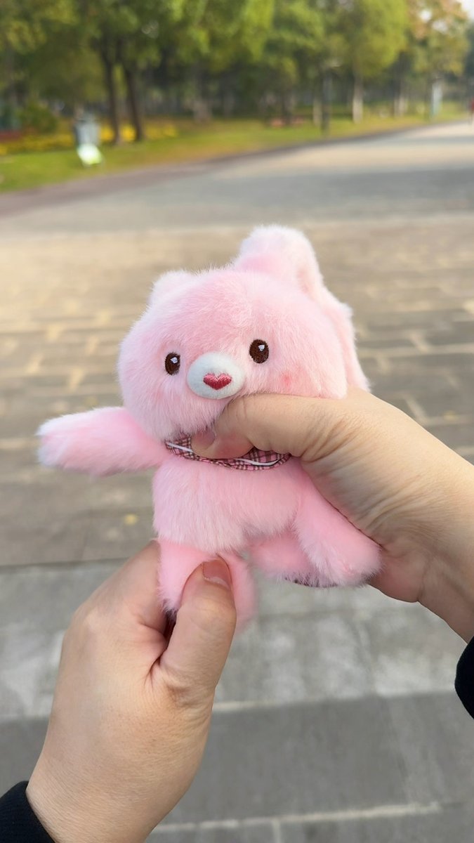 cozyv186091's tweet photo. Just finished this cute hand-knit bunny keychain  It took me 2 nights, but the tiny fluffy ears and stitched smile make it so worth it! Perfect little DIY gift for my bestie tomorrow https://t.co/hJIWU1BNtB