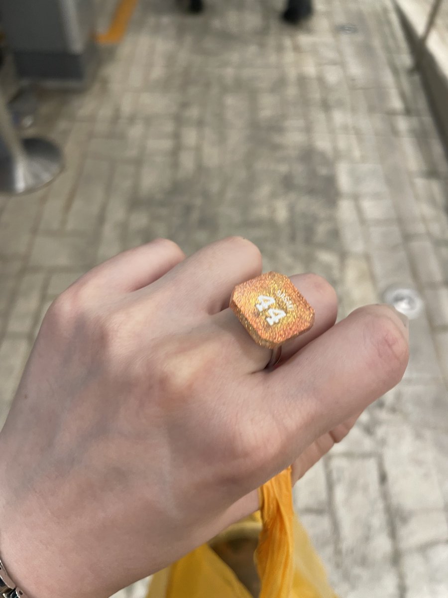l_fvxd's tweet photo. おうち帰るまで我慢できずにあけた
指輪ジョージくんだった嬉しい https://t.co/BaCStCLdVe