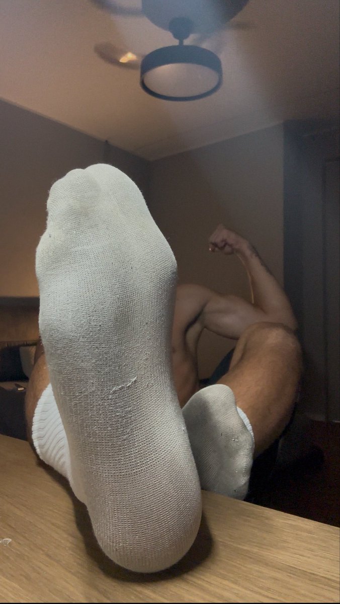 JaMasterrer's tweet photo. scrivimi e vieni a venerarli maledetta nullità, vedrai che se ti fai spennare bene potrai essermi utile

#cashmaster
#gay
#findom #cashslave #findom #god
#cashmaster #cashslave #paypig #feet
#malefeet #dirtysocks #masterfeet #findom
#feetmaster #footworship #moneyslave
#smell https://t.co/uHBOSNFGuK
