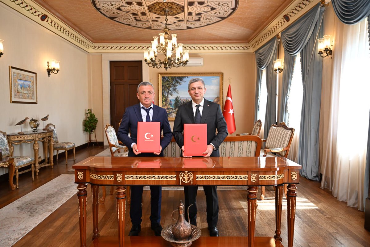 basinantalya's tweet photo. Antalya'nın Çevre ve İklim Çalışmalarına İki Yeni İş Birliği https://t.co/VnGhGeYoeK https://t.co/5MZaKEvPQy