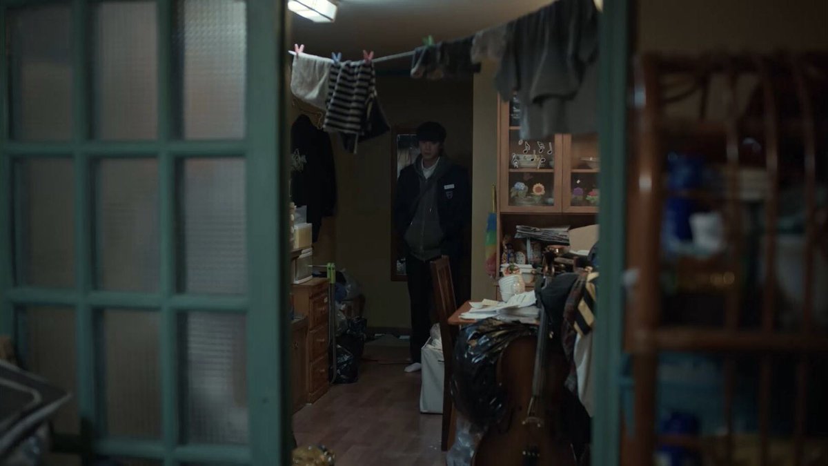 ffairyofsoap's tweet photo. 사실나 개인포스터 나왔을때부터 왜 정요만 색감이 푸르딩딩한건지 궁금햇고
드라마할때도 뭔; 가방이며 옷이며 집이며 전부 초록색이라 초반엔 걍 칙칙한노장표현하려고그랫나보다햇는데
궁금해서찾아봣더니 녹색 천주교에서 영원한 생명? 희망 열정성장 의미한댄다시바류ㅠㅠ https://t.co/kN5bBxKxWe