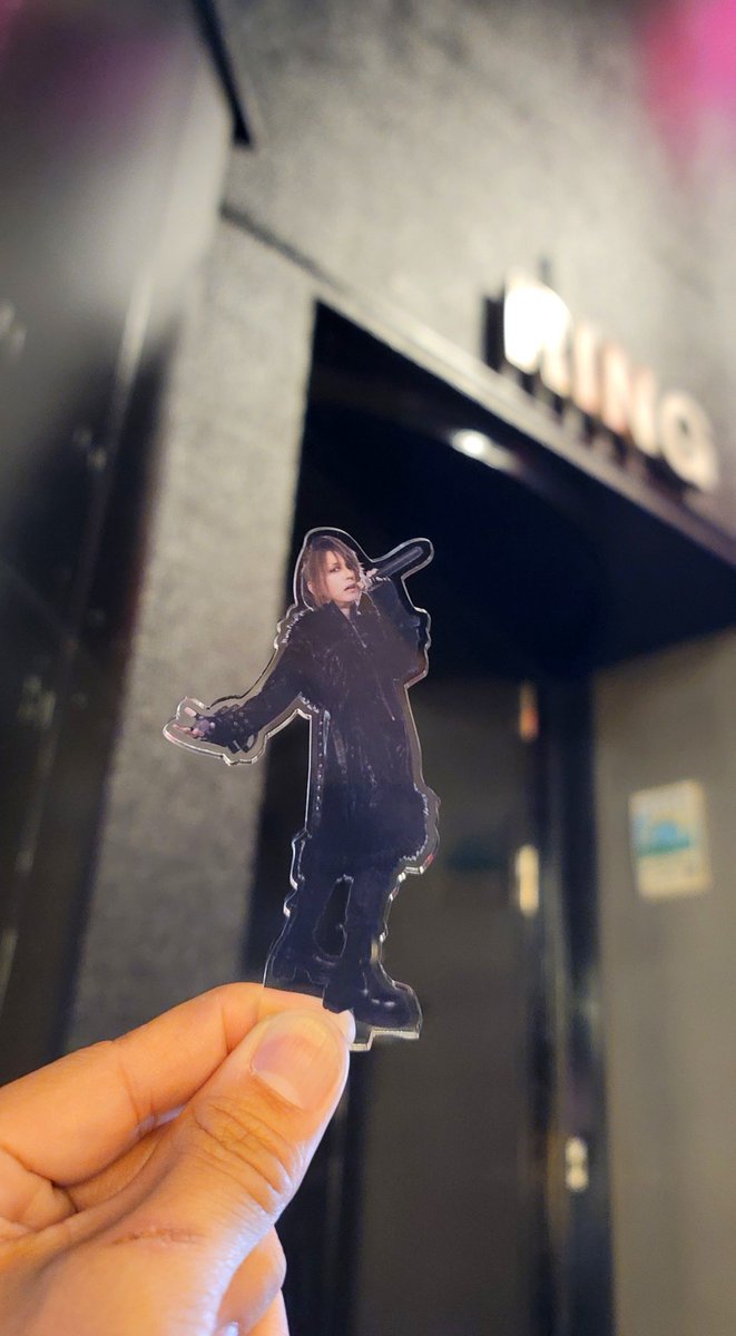 tanakaa73's tweet photo. ハルナ以来、手に入れたアクスタがDYさん
懐かしのRINGにて

Happy Birthday🎉

#DY https://t.co/iQO3Fz7b2M