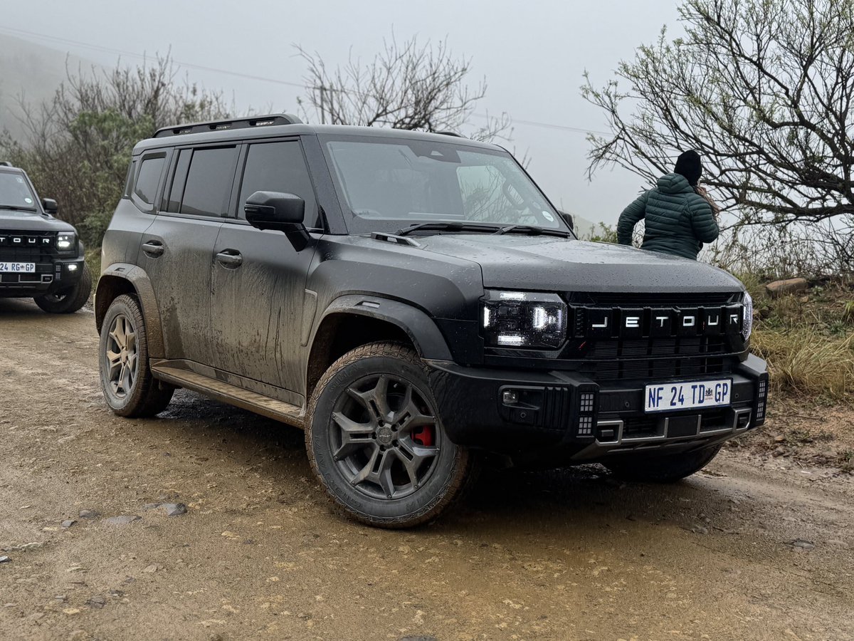 khuleonwheels's tweet photo. We’re not heading into Lesotho via Sani Pass. Instead, our journey is taking us through Himeville, with hopes of finding some snow along the way. We’ve hit the gravel now and put the…
#JetourSA #JetourT2 #T2XMode https://t.co/9zp7l1VmaA