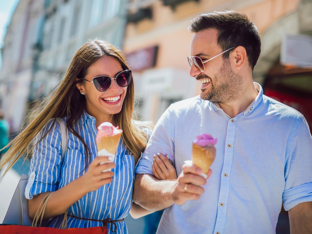 ElfredaDelucia's tweet photo. Hoy compartimos un helado de vainilla y charlamos sin prisa, el momento perfecto para estar juntos. https://t.co/NZI91F3EAY