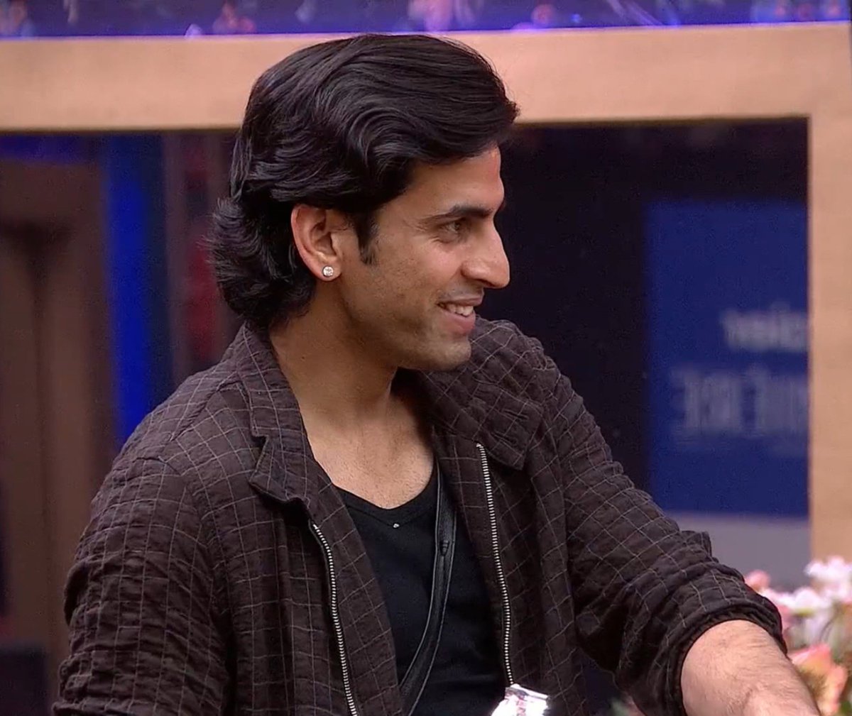BiggbossKaTadka's tweet photo. Weekly Ranking Poll (Week-2)

Like &amp; RT if you like Gullu 

#BiggBoss20 #BiggBoss #KushalTanwar https://t.co/E8Vbu4bMBm