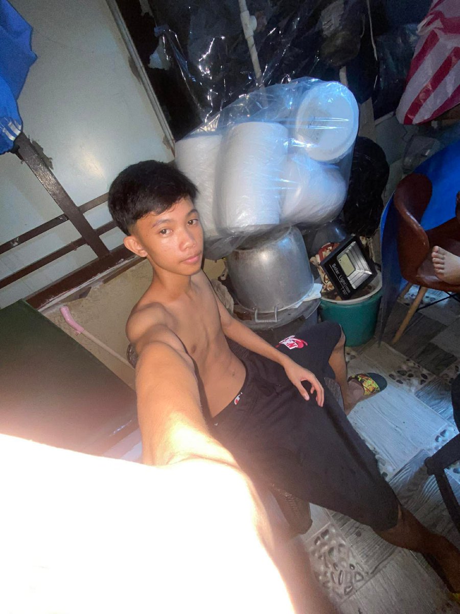kidnyolang's tweet photo. DM/REPOST BABE https://t.co/sBMIoBFInc