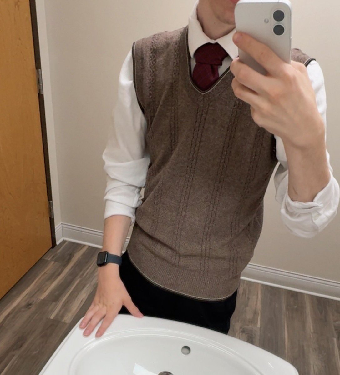 buizell's tweet photo. @lialiascg Except when i try to dress nice i’m called a faggot. https://t.co/huhwq0QXNz