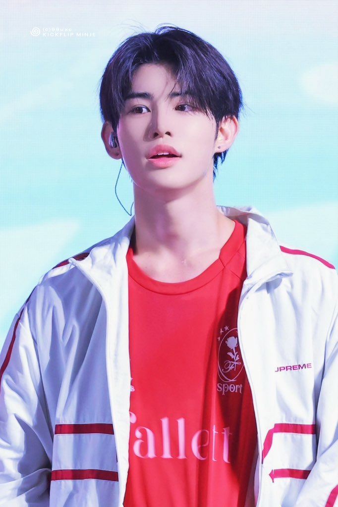 99uxc's tweet photo. 260918

#MINJE #민제 #KICKFLIP #킥플립 https://t.co/kpmDAxemtH
