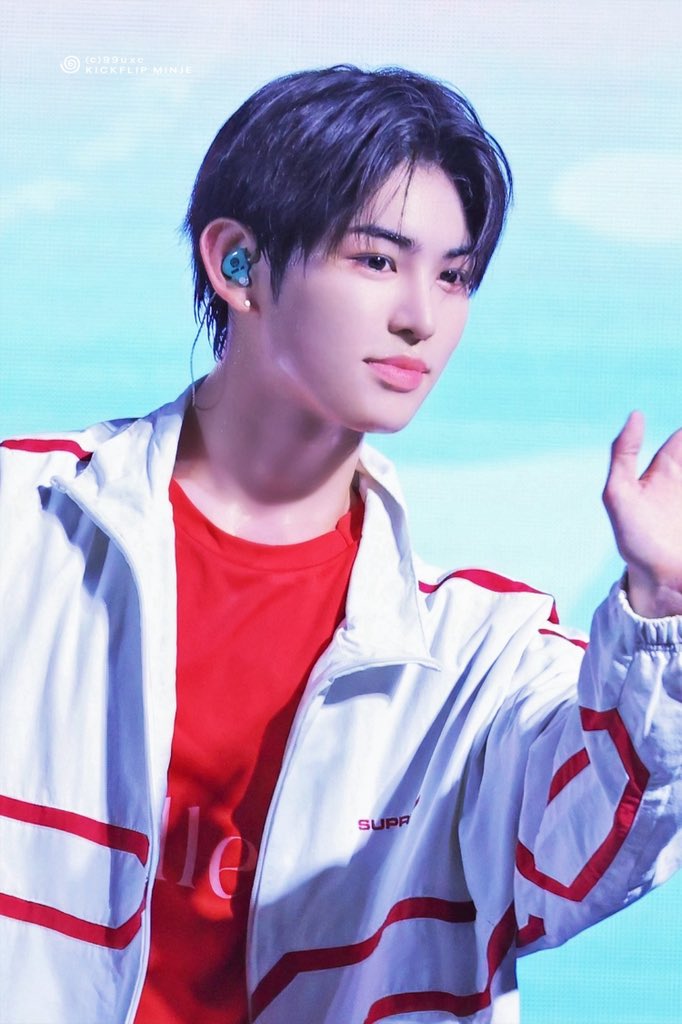 99uxc's tweet photo. 260918

#MINJE #민제 #KICKFLIP #킥플립 https://t.co/kpmDAxemtH