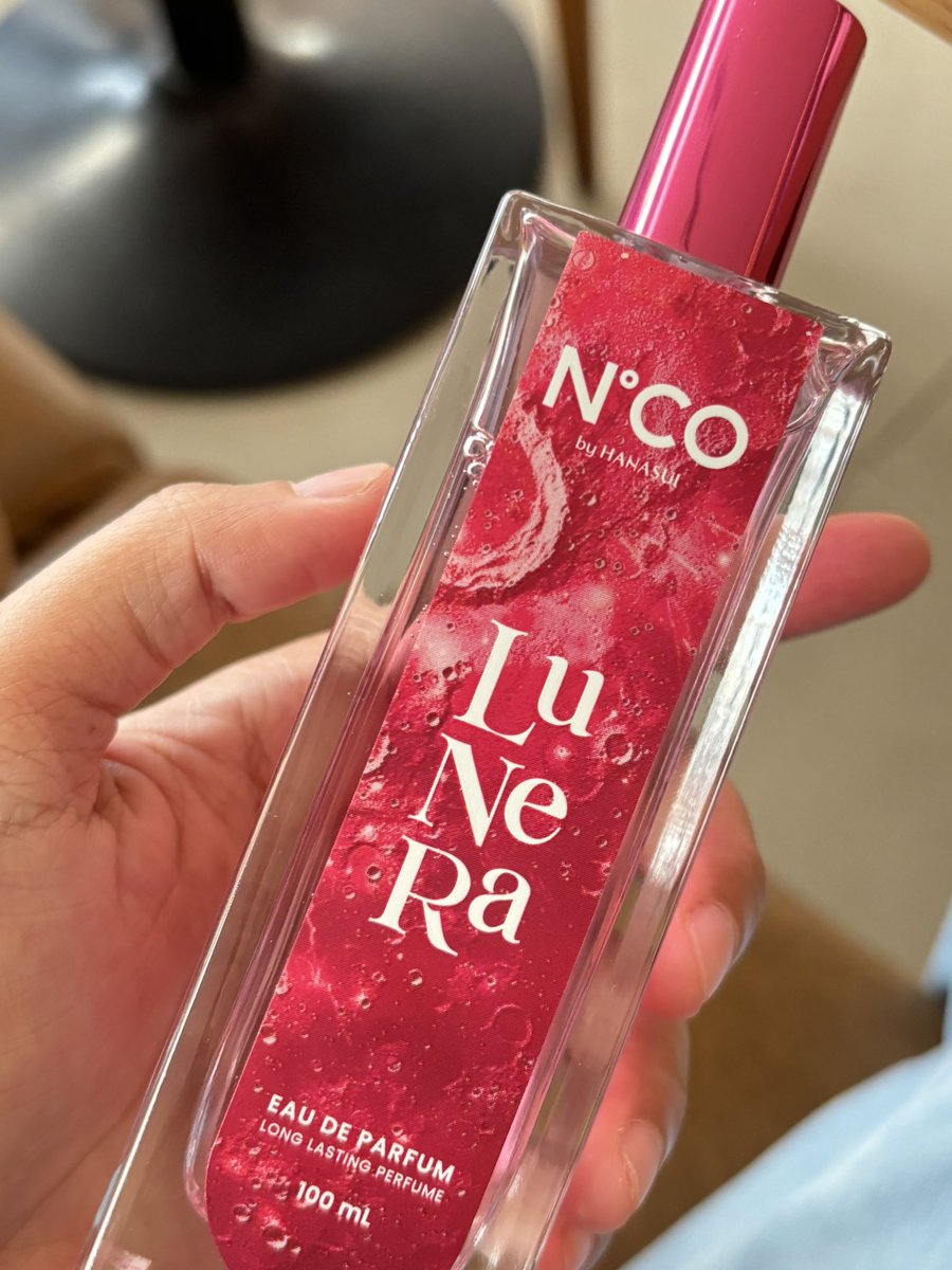nadyakhanza's tweet photo. parfum cewek sering kena notice…

dari wangi sweet, fresh to fruity, powdery sampai wangi kembang… wanginya semantep itu💓 https://t.co/MY4NE0UaMH