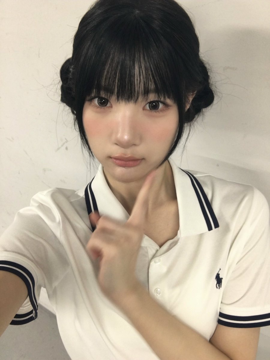 H2HBase_'s tweet photo. 📸 | 260918 — #JUUN weverse update. 

“👧”

#Hearts2Hearts #하츠투하츠 #H2H @Hearts2Hearts https://t.co/VTuFiNoFC9
