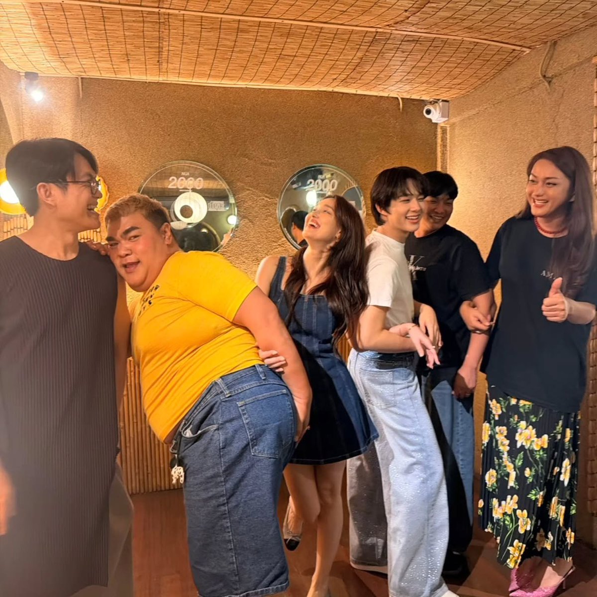 woainewofficial's tweet photo. 【☁️📷】
 ©️ ig : jackie_jacqueline
🗓 : 18.09.2026

ไม่มีรอบไหน ไม่วุ่นวายย รัก ๆ ม๊วฟ ๆ ห้ามเลิกนัดค่ะ!!!

#ดีว่าจะราวีต่อไป

— @CwrNew ♡
#NuNew #NanaNu https://t.co/YboGqStPFY