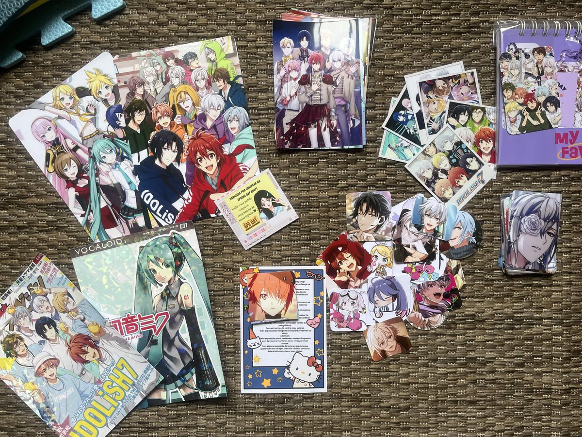 lilacmysts's tweet photo. a quantidade de merch de IDOLiSH7 e VOCALOID q chegou!! 😆😆❤️🧡💛💚💙💜💖

ALIMENTO P ANO INTEIROOO!! (ja quero mais)

(metade foi p @afonskr ) https://t.co/OSozWJ95Ve