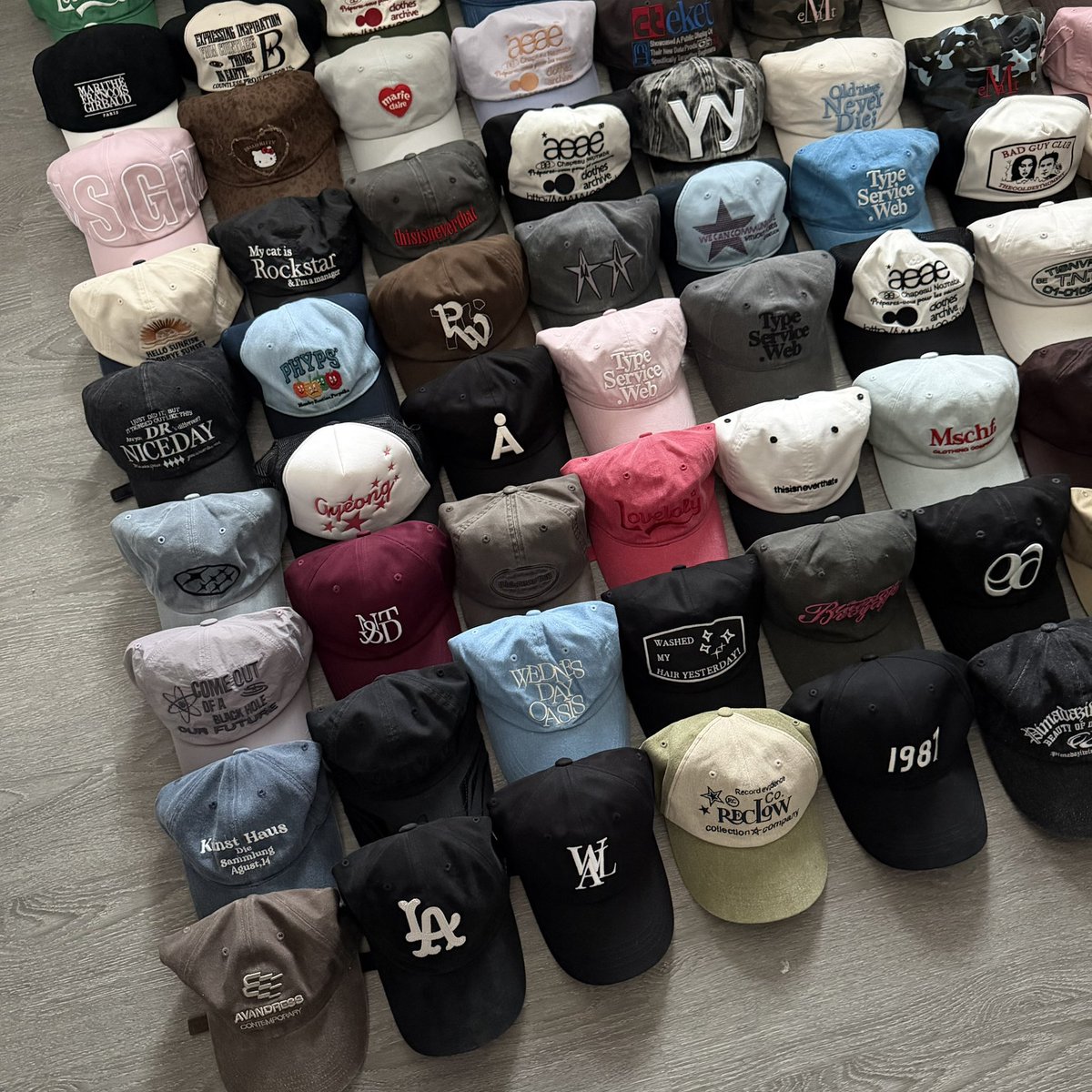 studio_doublep's tweet photo. ส่งต่อหมวกแบรนด์เกาหลีมือสอง 𓇼🧉

  ★  drop 19 sep. (20:00)

  ꩜  รี+ปัก ลด 10฿ ทุกชิ้น

 ࣪ 𐙚⋆° all items freeshipping  🛒

* มีกิจกรรมแจกสำหรับคนที่มียอดการสั่งซื้อ * 

#พรีออเดอร์เกาหลี #โล๊ะตู้เสื้อผ้า #ส่งต่อเสื้อผ้า #aeae #หมวกaeae https://t.co/0KqXoiGrLx
