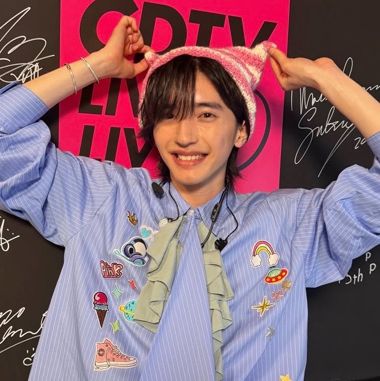 3a__il's tweet photo. みちネコもう1匹見つけたﾆｬ ≡^_  ̫ _^≡♡
 #道枝駿佑 https://t.co/e1Mi8ZWTr2