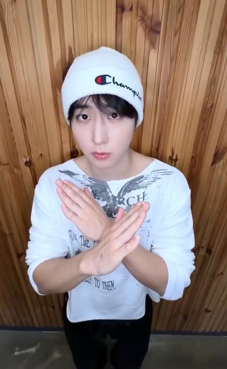 hamz2i's tweet photo. 진짜바보아니라고? https://t.co/wIsEjOP2Wm