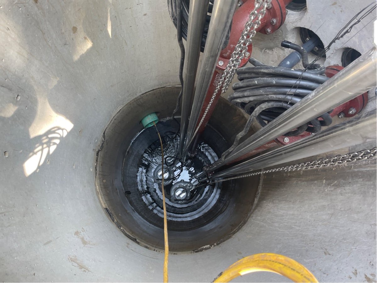 rjn_group's tweet photo. #FieldTechFriday
A fresh start from the ground up, this brand-new wet well got a preventative corrosion coating, and we have to admit, it’s looking pretty in pink!

#Wastewater #TheGroup https://t.co/ElCRCFByeF