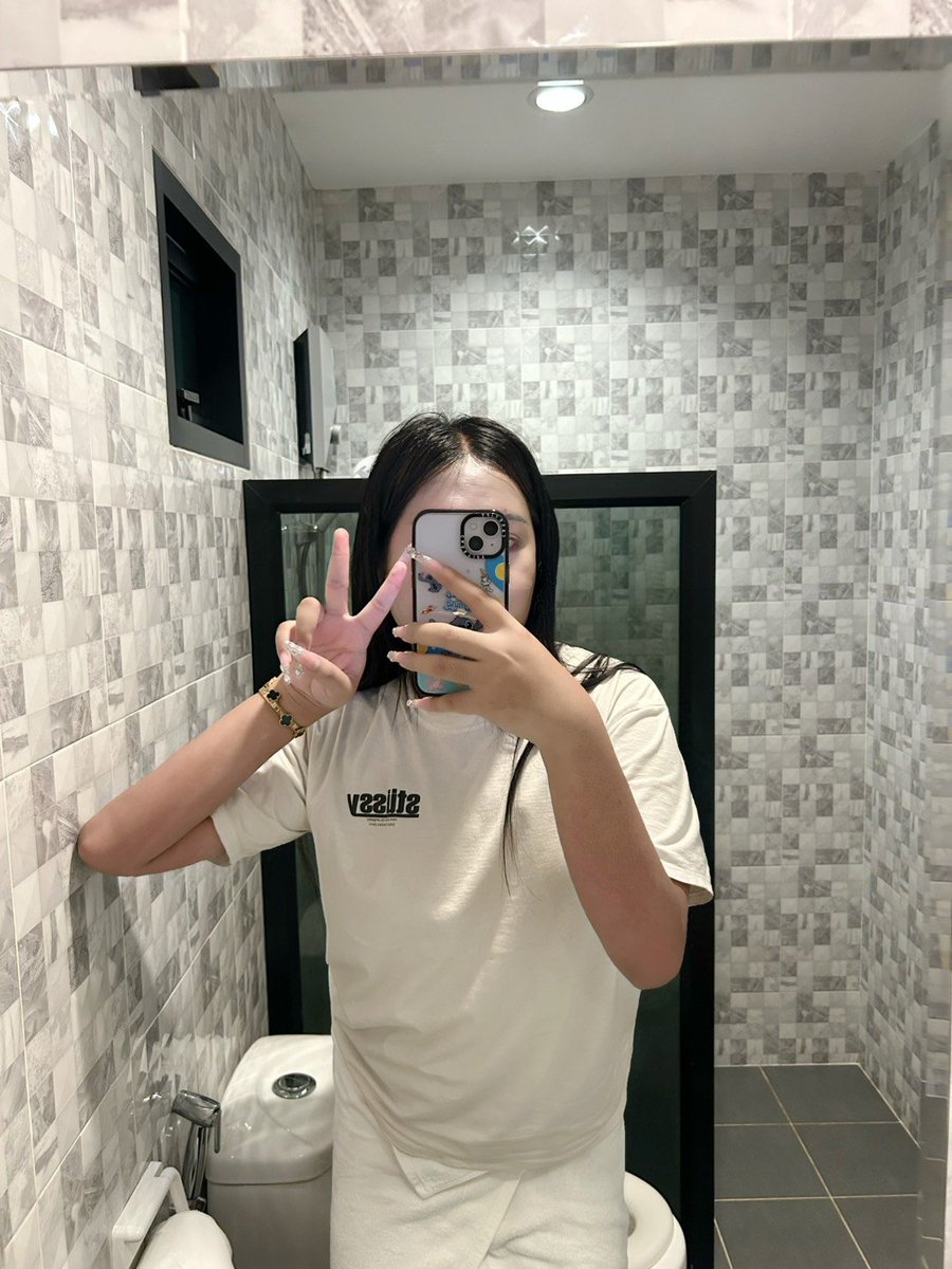 FilibertoB3qb5's tweet photo. ติวฟิสิกส์ข้อนี้ไปพร้อมกัน 📖｡𖦹°‧
โจทย์: วัตถุมวล 2 kg ถูกแรง 10 N
👩🏻‍🏫≛ ۫ ⌒ ⭑ จะมีความเร่งเท่าใด ?
ใช้กฎข้อที่ 2 ของนิวตัน F =

#รับงานรัชดา สุทธิสาร กทม
รางน้ำ ห้วยขวาง อ���ศก จตุจักร
#รับงานสะพานควาย #รับงานลาดพร้าว

🩵สาวสองนวดนาบ🩵
ไล Dewly_33 https://t.co/moHs5m9dzA