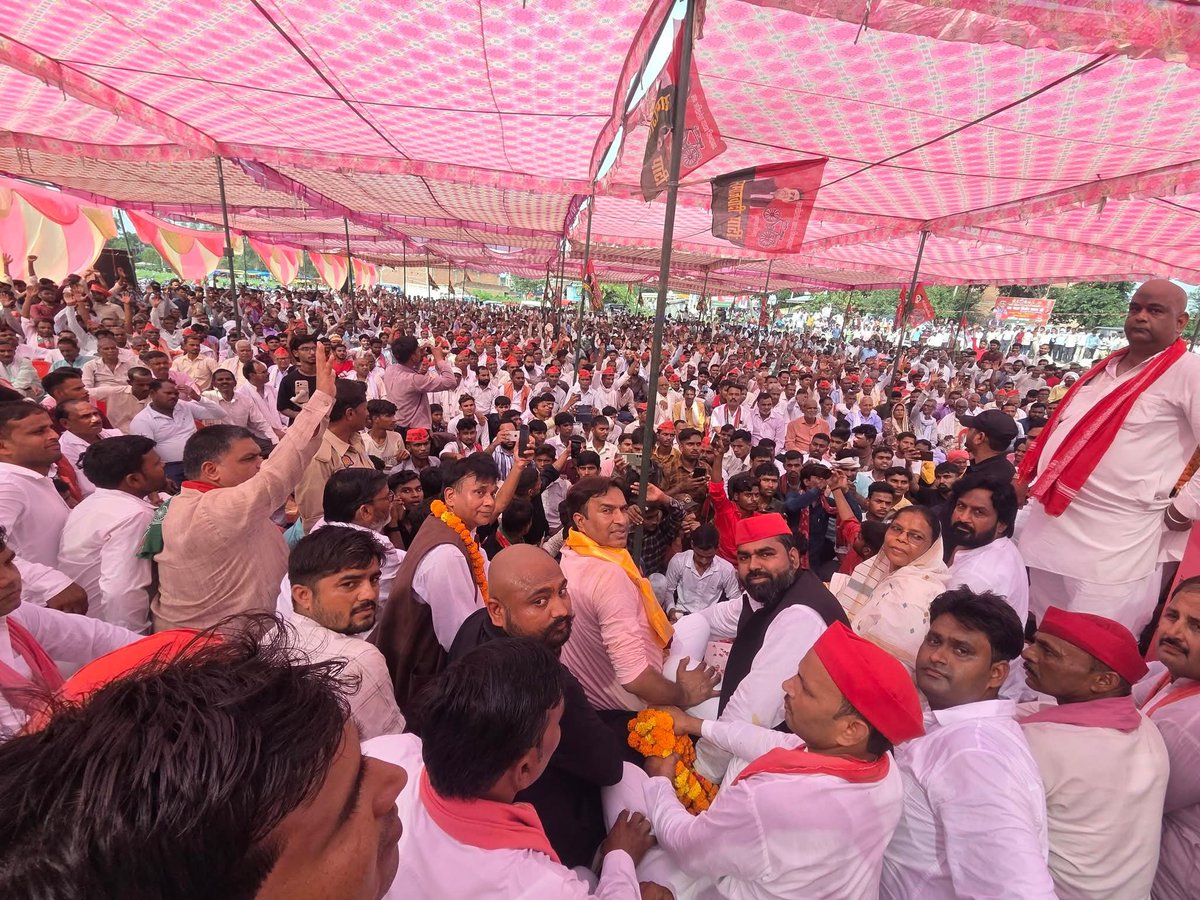 yadavsauravSP's tweet photo. @DrNavalKishore5 https://t.co/oLrbKj0kse