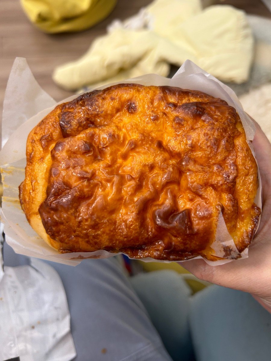 milkt857735's tweet photo. Just pulled these warm, buttery croissants from the oven—flaky, golden, and a perfect start to the lazy Sunday morning ， https://t.co/wTmNQEakp5