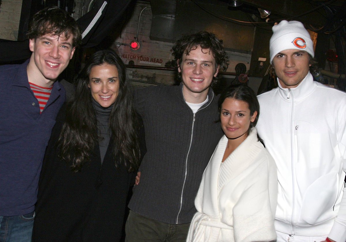 JonathanGroff_x's tweet photo. Some random pics of the cast of Spring Awakening https://t.co/8tKjxq66pJ