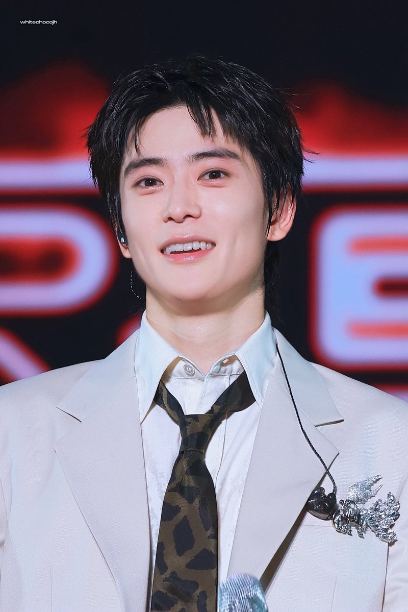 WhitechocoJH's tweet photo. 260918

#JAEHYUN #재현
#NCT127 https://t.co/0aNvZgZbFp