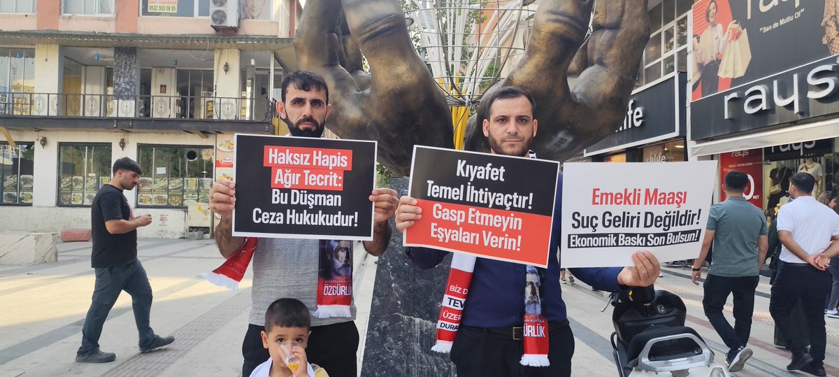 fhbtmn's tweet photo. Haksız hapis ağır tecrit:
Bu düşman Ceza hukukudur.
Dumlu Hapishane mi,
İşkence evi mi?
Keyfi muameleye son verin!
#YargıEliyleZulüm
Dumlu1Nolu IşkenceEvi
AlparslanHocaya Ozgürlük https://t.co/6wfkA8rvr8