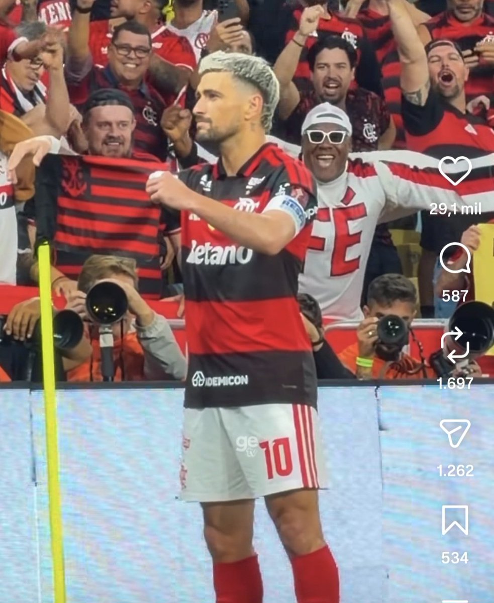 fabiojusttino's tweet photo. O Arrascaeta, o Flamengo e a fé. https://t.co/xSiGVxjklJ