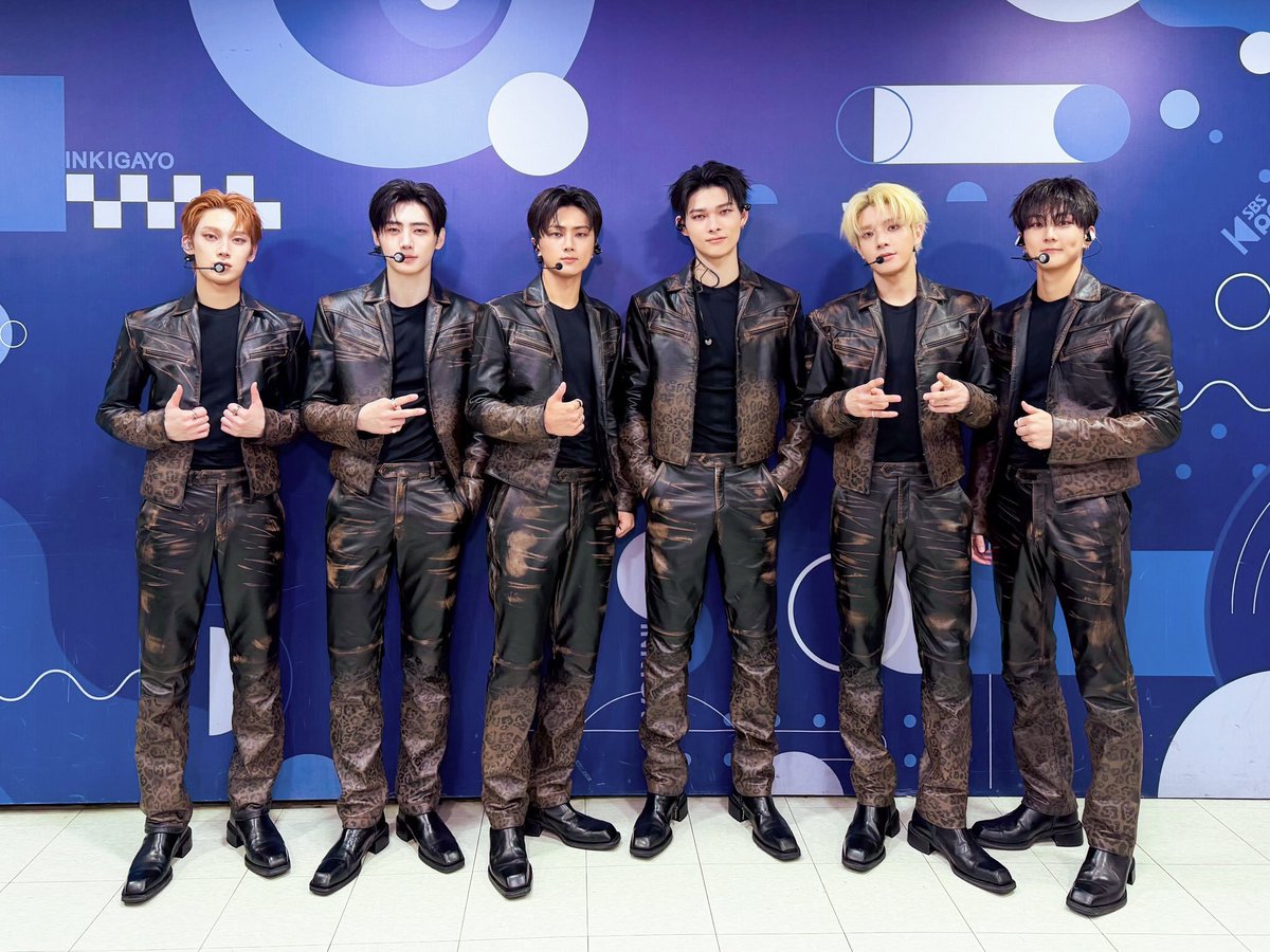 ENHYPEN_Station's tweet photo. Happy 6th formation anniversary, our enhypen 🤍 We love you 🤍

SIX FATES FOUND THEIR GREATEST HIGHLIGHT 
#SixFatesENtwined #6운명_하나로_연결된 #6人と紡ぎ輝く運命 #ENHYPEN @ENHYPEN_members @ENHYPEN https://t.co/7SPpEE7EGH
