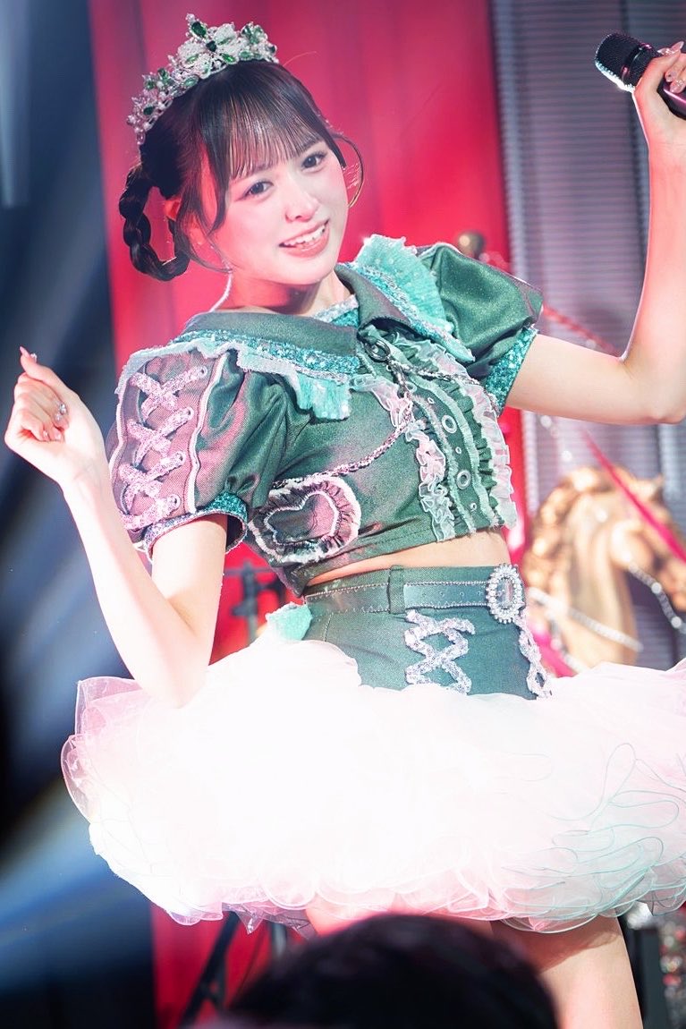 otoha_idp0320's tweet photo. カンペキ笑顔マスターして
今ステージに立ってる🪄ꕀ⋆꙳ https://t.co/cYjmARSEDu