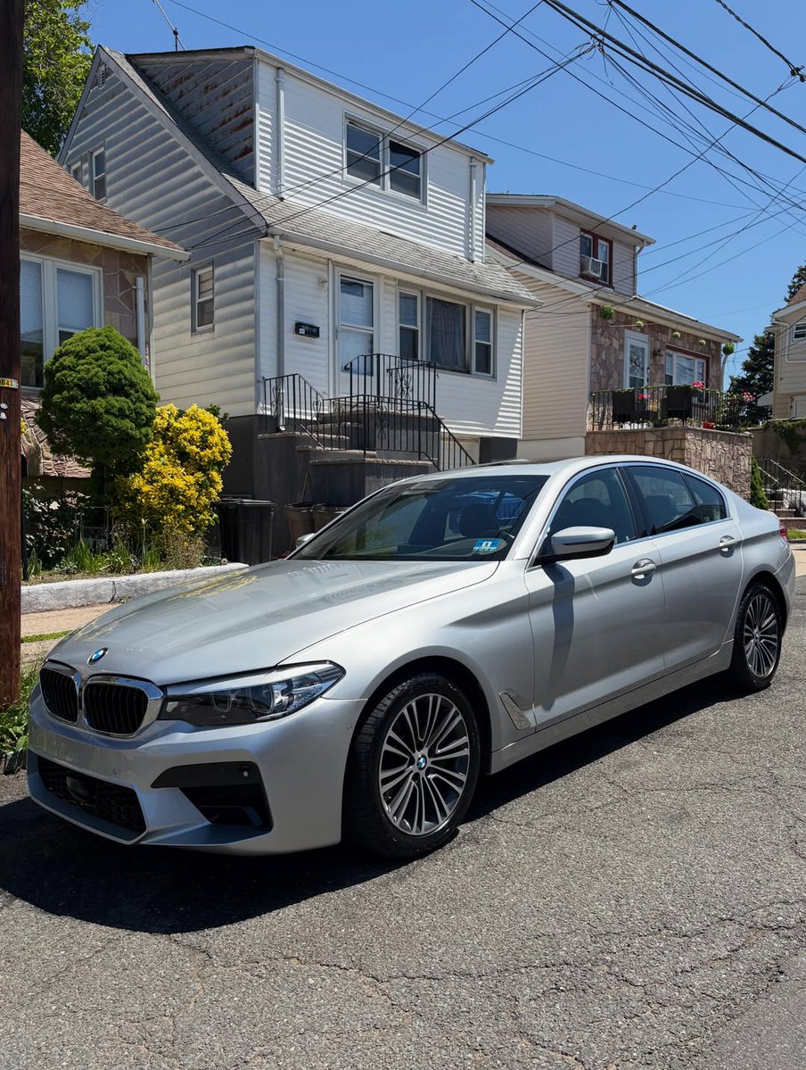 Glaucio_lsb's tweet photo. BMW 5 Series restored to showroom condition. Inside and out wash made it look brand new again. Book your next detail with Rags2Riches Auto Spa: 862-271-6302 https://t.co/HdPPaeNAFW