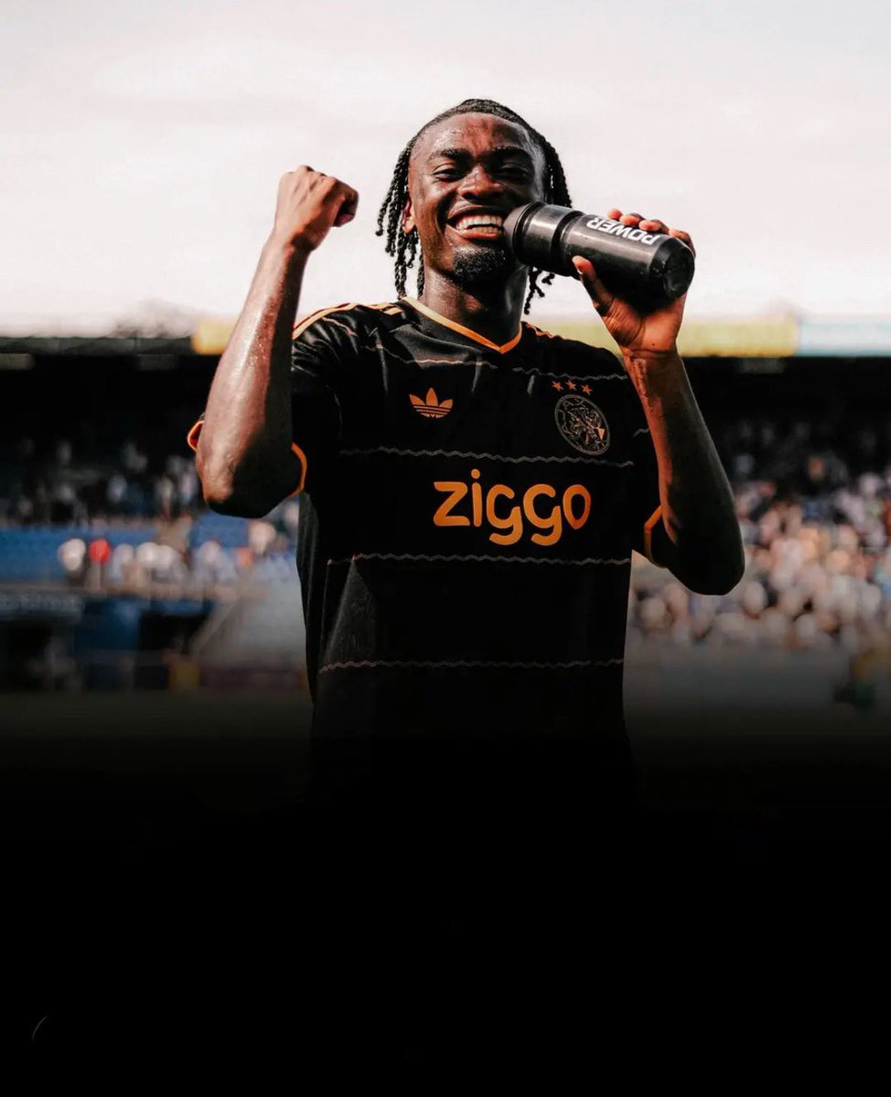 _Zfootball's tweet photo. 🔜 𝗝𝗢𝗥𝗧𝗛𝗬 𝗠𝗢𝗞𝗜𝗢 doit respecter un délai de 3 ans avant de pouvoir changer de nationalité sportive.  🇧🇪 🔁 🇨🇩 

L’article 9 du Règlement d’application des Statuts de la FIFA. 

🗒️  2028 https://t.co/BuMme2EnQ7
