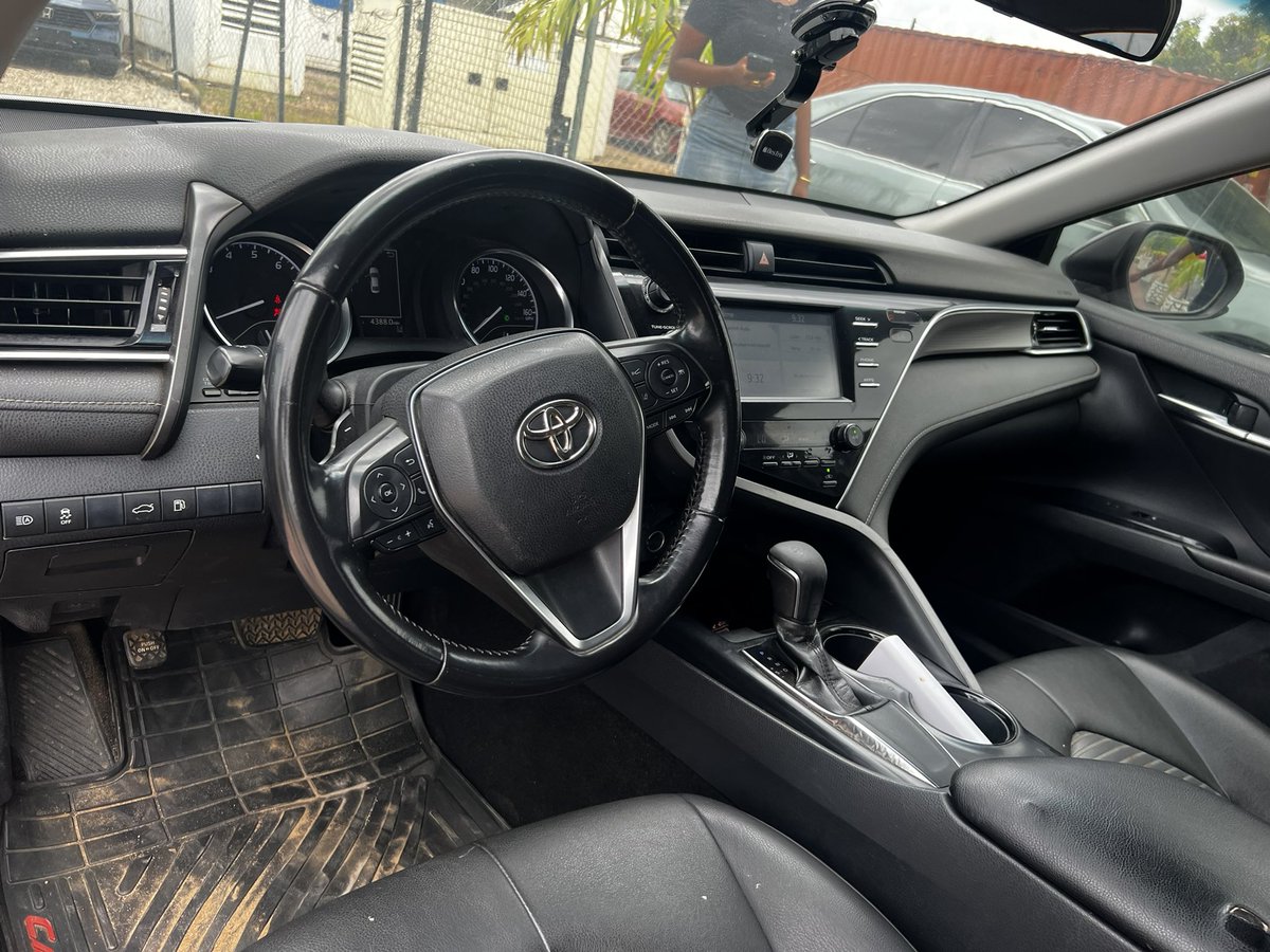 Dejaavive's tweet photo. 2018 TOYOTA CAMRY SE 

 ₦17,500,000
 Neatly Used
 Abuja https://t.co/r2RCK9aQkl