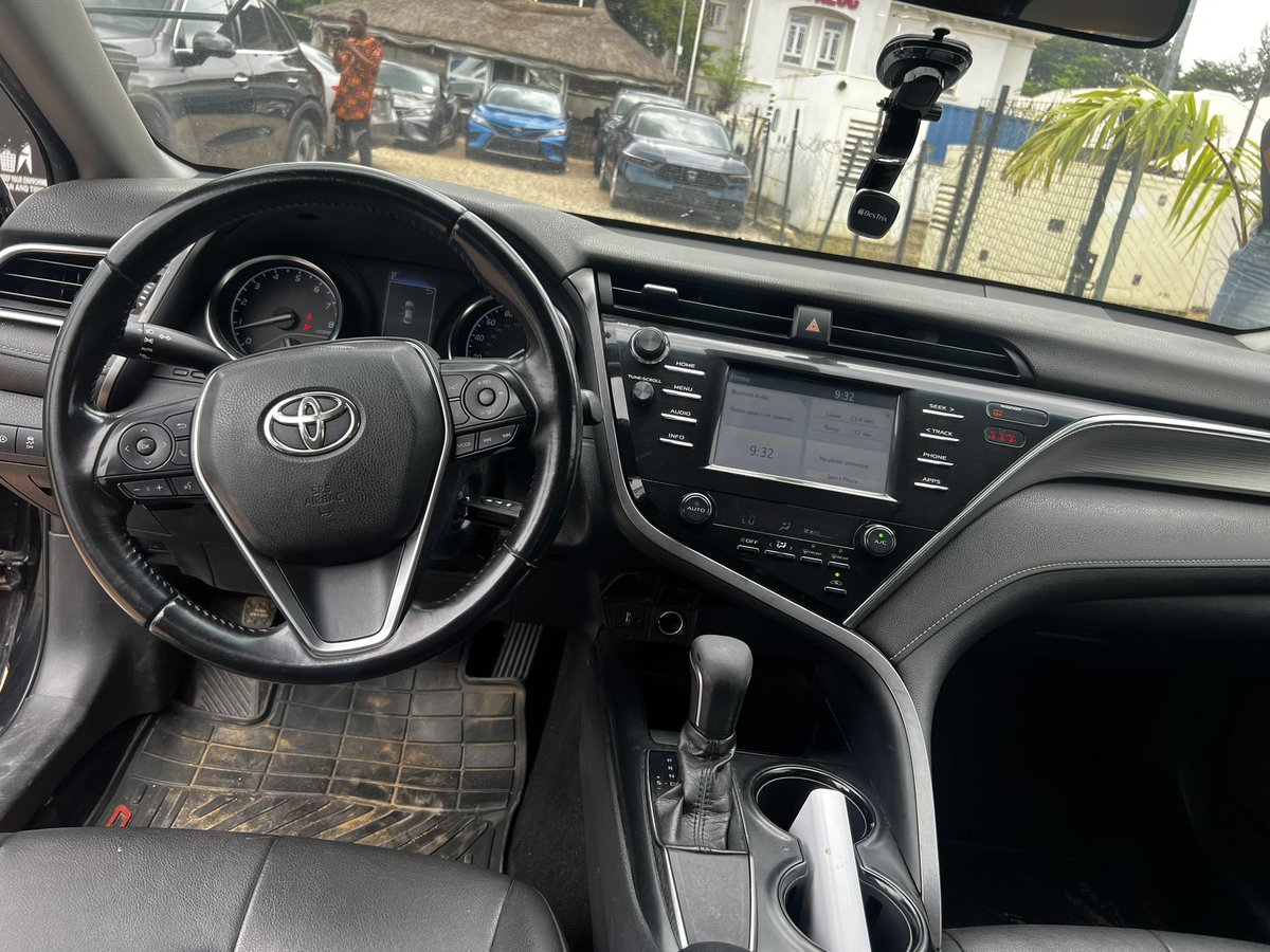 Dejaavive's tweet photo. 2018 TOYOTA CAMRY SE 

 ₦17,500,000
 Neatly Used
 Abuja https://t.co/r2RCK9aQkl