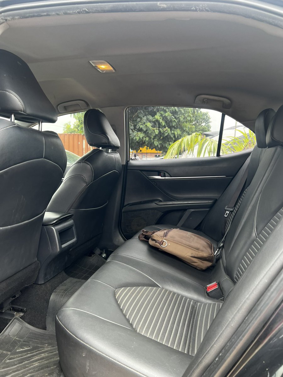 Dejaavive's tweet photo. 2018 TOYOTA CAMRY SE 

 ₦17,500,000
 Neatly Used
 Abuja https://t.co/r2RCK9aQkl