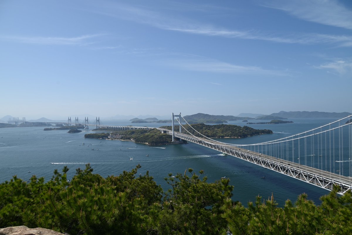 tasks_s's tweet photo. 瀬戸内が瀬戸内であることを示す光景の代表例がこちら https://t.co/hKjKDt3mAx