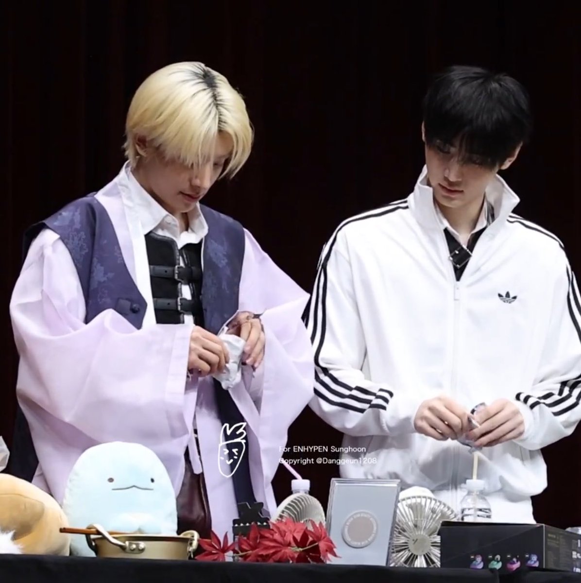 jaeyuntohoon's tweet photo. IM GONNA CRY
theyre so cute https://t.co/iGEKpceZZO