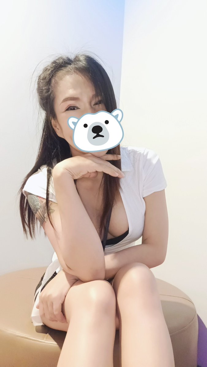 oilv294585's tweet photo. คิดยังไงกับคำว่า
ต้องมีลูกจะได้มี
คนเลี้ยงตอนแก่คะ
________________________
โสดค่ะ I'm single. 
อายุ40+ แล้ว ลูกก็ไม่มี🥹🥺ผัวก็ไม่มีฮ่าฮ่าฮ่า หาเงินได้ก็ส่งให้แม่
มีก็เก็บไม่มีก็ไม่เก็บ ใช้หนี้ 🤣🤣
หากินหาอยู่ไปวันละทุกคน
40แล้วงานโรงงานเขาก็ไม่รับแล้วแม่บ้านเขายังไม่เอาเลย🤣🤣 https://t.co/tJvT3yw79a