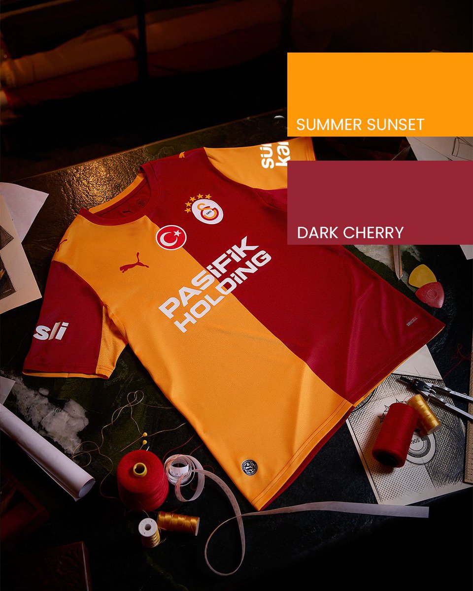 GSStore's tweet photo. Renklerden gelen güçlü bir duruş. 😎                                                                   

Sadece yeni sezon forması değil. Galatasaray’ın gerçek sarısı ve gerçek kırmızısına dönüş hikâyesi. 💛❤️

🔗Bu gururu sen de üzerinde taşımak ve formanı hemen almak için linke tıkla 👇

📲https://t.co/juJBBWZgH4