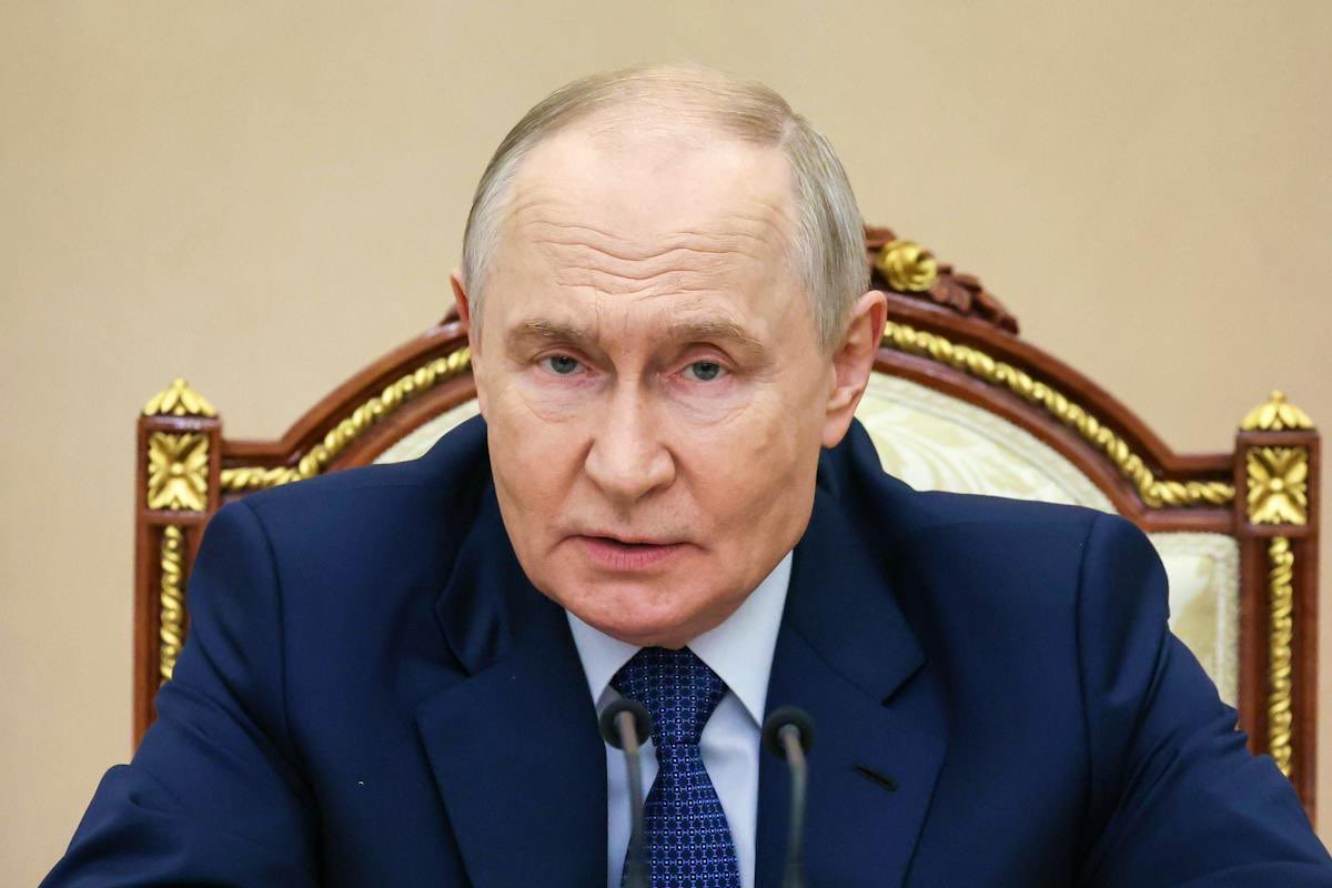 Vitexinfo's tweet photo. 🇷🇺🇫🇷 FLASH | Poutine place sous contrôle russe les actifs de Nestlé, Auchan et de l’ex-Leroy Merlin.
Par décret, les parts de ces groupes en Russie sont transférées en « administration temporaire » à la société russe L.E.V. Management.
Auchan, qui n’avait pas quitté le marché russe, demande des « clarifications ». Nestlé dit prendre « toutes les mesures nécessaires » pour protéger ses droits. Leroy Merlin opère déjà dans le pays sous le nom Lemana Pro.
Cette décision s’inscrit dans la reprise en main d’actifs étrangers depuis 2022. (20 Minutes / AFP)
