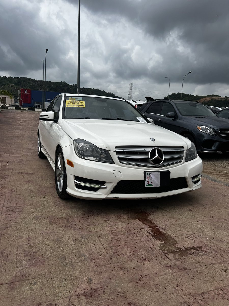 Dejaavive's tweet photo. 2013 MERCEDES-BENZ C300 🇧🇪

Direct Belgium
 ₦15,000,000
 Abuja

Fullest option
Back AC
Sunroof
Super clean interior and exterior
Untampered engine and gear
Buy and drive https://t.co/FcZZjpBNge