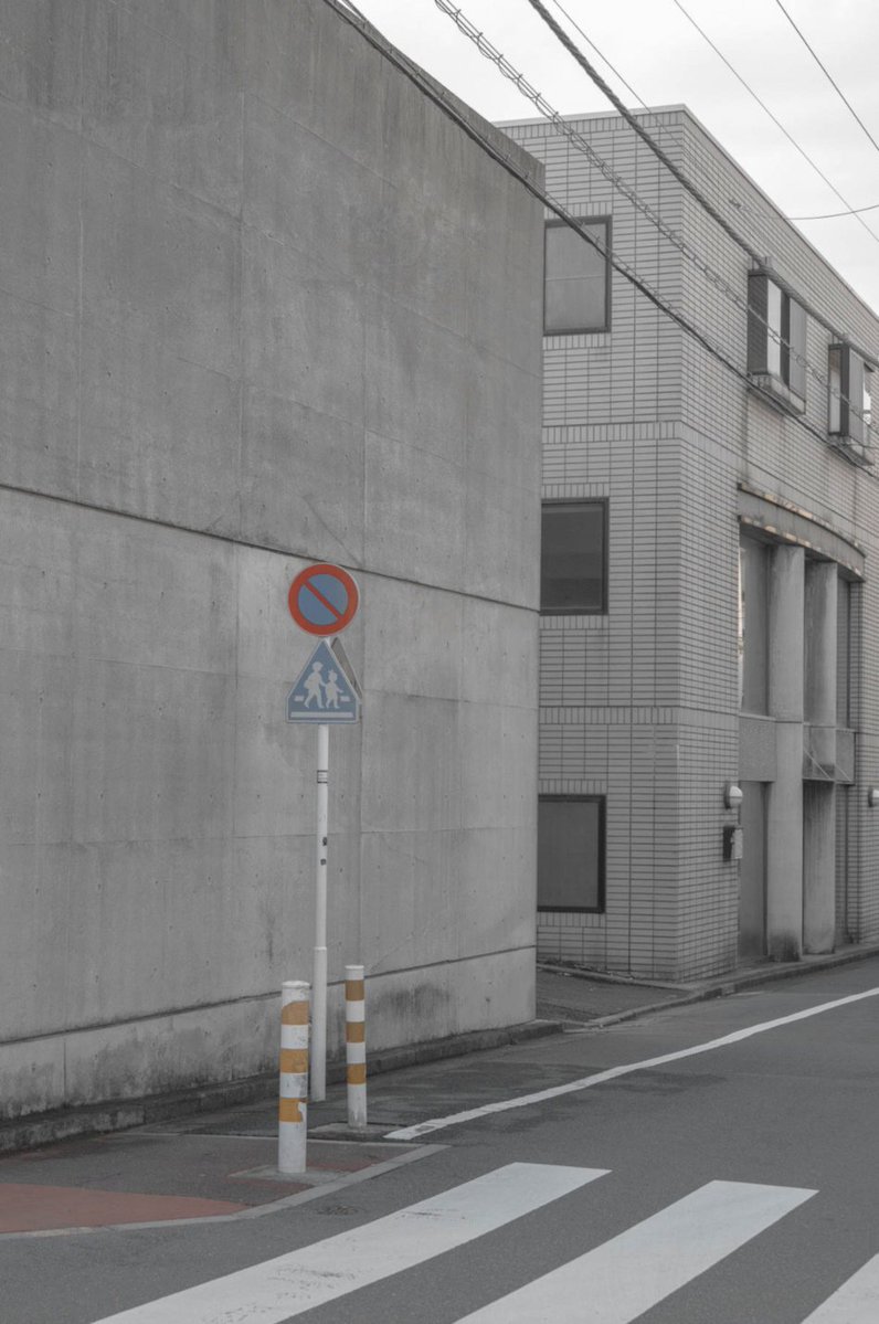 LupiithaHoran's tweet photo. さんの秘密基地冒頭に登場する日野川ですが、高速道路鯖江ICを降りて、���山公園方面にまっすぐ行くと拝むことができます。
めがねフェスはICから方向が違いますが、遠くないので聖地巡礼に日野川や西山公園に行ってみるのもオススメです!
そんでもって夕方は福井chopへGO! https://t.co/sTcjgGmPw5