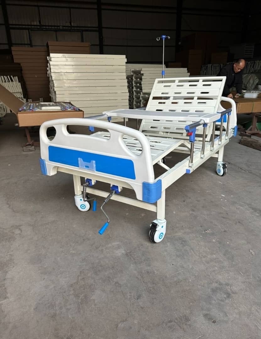 Promise38847024's tweet photo. Single crank bed https://t.co/Zh04ehfPO1