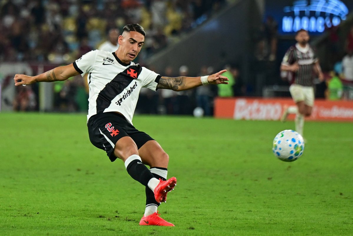 SofascoreBR's tweet photo. Defensores com mais participações em gols em 2026 entre todos das TOP 10 ligas: 

14 - 🇺🇾 Puma Rodríguez
14 - 🇩🇪 Matthias Ginter
13 - 🇦🇷 Alexandro Bernabei
13 - 🇧🇷 Luciano Juba
12 - 🇧🇷 Alex Telles
10 - 🇧🇷 Igor Formiga
10 - 🏴󠁧󠁢󠁥󠁮󠁧󠁿 Nico O'Reilly
9 - 🇪🇸 Javi Vázquez
9 - 🇺🇾 Maximiliano Araújo
9 - 🇧🇷 Gustavo Henrique

💢💢
