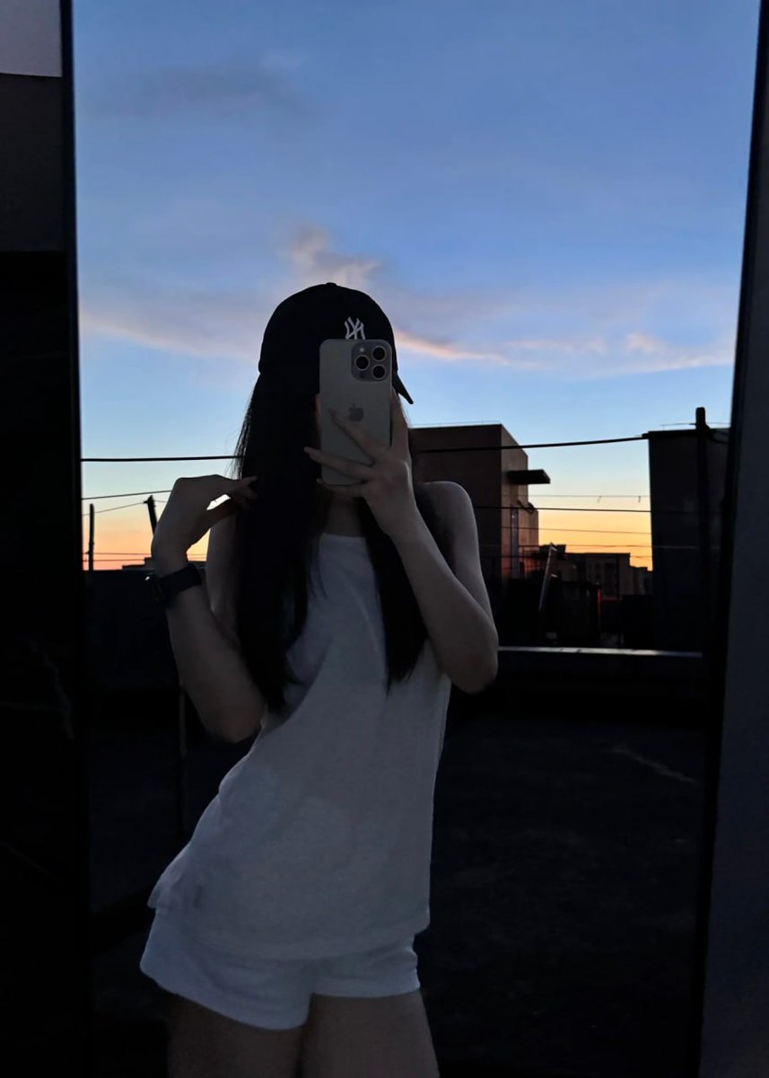 hedmin18's tweet photo. 我24女生，有炮友吗？我想找个固搭那种自以为是的人别来骚扰我 #瘾大 #约炮 https://t.co/GOyPStFBue