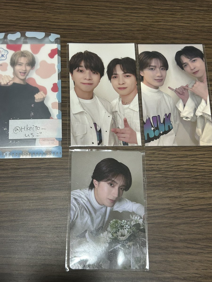 Hkeito_'s tweet photo. M!LK LOVE ENG!NE ペアトレカ 通常盤　ソロ盤 トレカ 特典 交換

【譲】ペアトレカ: 塩レ、YJ
通常盤:山中

【求】ペアトレカ:さのその、そのざき
通常盤:曽野

※郵送でのお取引優先
※なるべくまとめての方優先ですが１枚〜でも可

お気軽にお声掛けください！ https://t.co/cMrKbDpEL0